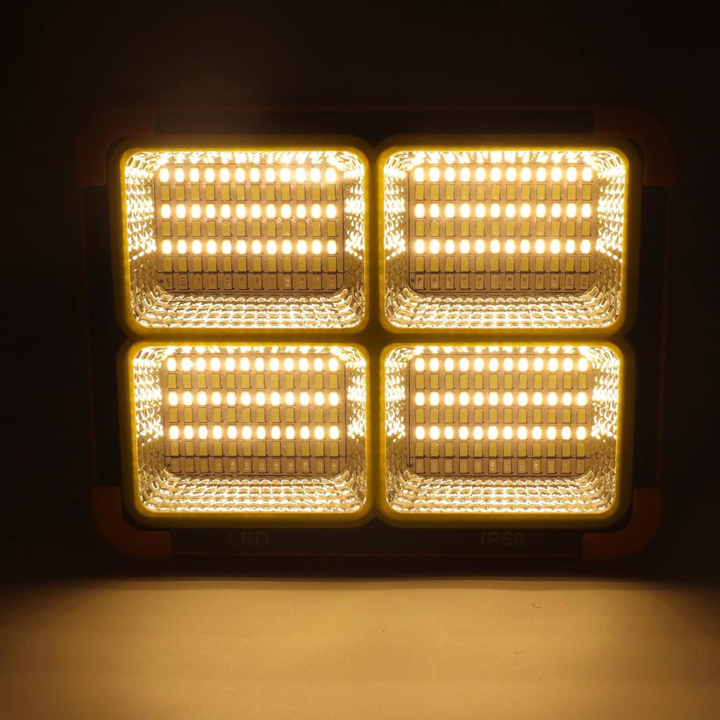 چراغ پروژکتور شارژی پنل خورشیدی 100وات Solar LED light 9 پروژکتور شارژی پنل خورشیدی 100وات Solar LED light 3